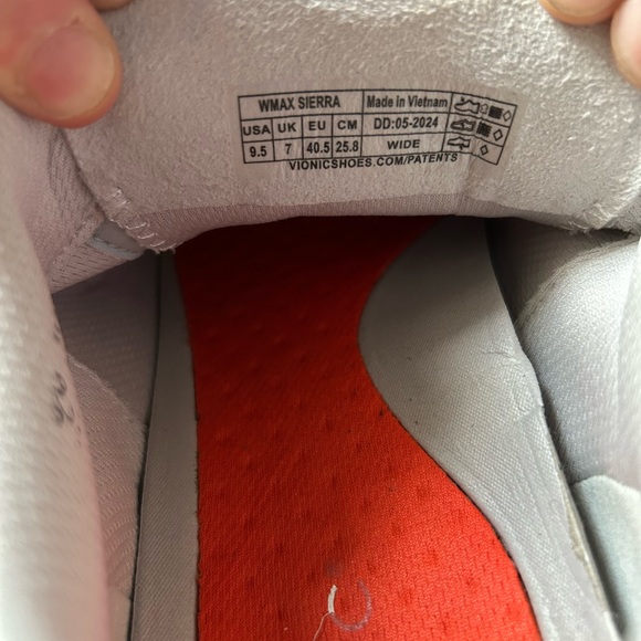 Vionic Walk Max - Picture 6 of 8